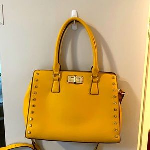 Yellow mustard purse